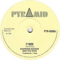 Desmond Dekker - It Miek / The Versatiles - Worries segunda mano   México 
