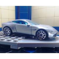 Priviet Tematico Aston Martin Db10 James Bond Hot Wheels Hw  segunda mano   México 