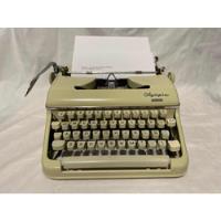 Máquina De Escribir Olympia Monica, Color Blanco-antiguo segunda mano   México 