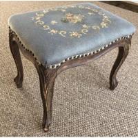 Usado, Antique French Needlepoint Bench Footstool Ottoman Carve Ccc segunda mano   México 