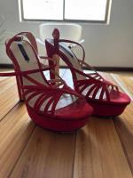 Usado, Zapatillas De Gamuza Color Rojo Marca Zara #4 Usadas. segunda mano   México 