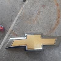 Emblema De Cajuela Chevrolet  segunda mano   México 