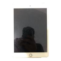 iPad  Apple Mini 3 2014 A1600 7.9  Con Red Móvil 128gb Gold segunda mano   México 