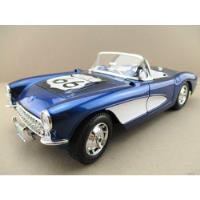 1957 Chevy Corvette Blue Convertible  1:18 Burago Italy segunda mano   México 