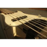 Usado, Bajo Squire Precission Bass De 5 Cuerdas Standard Series segunda mano   México 