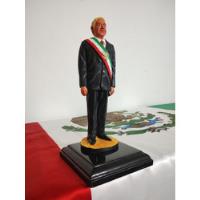 Amlo Presidente De México Figura Fabricada En Resina  segunda mano  Naucalpan