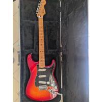 Fender Standard Stratocaster Plus Top, Aged Cherry Burst Mim segunda mano   México 
