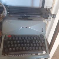 Maquina De Escribir 82 Olivetti Mecanica Grande Funcional segunda mano   México 